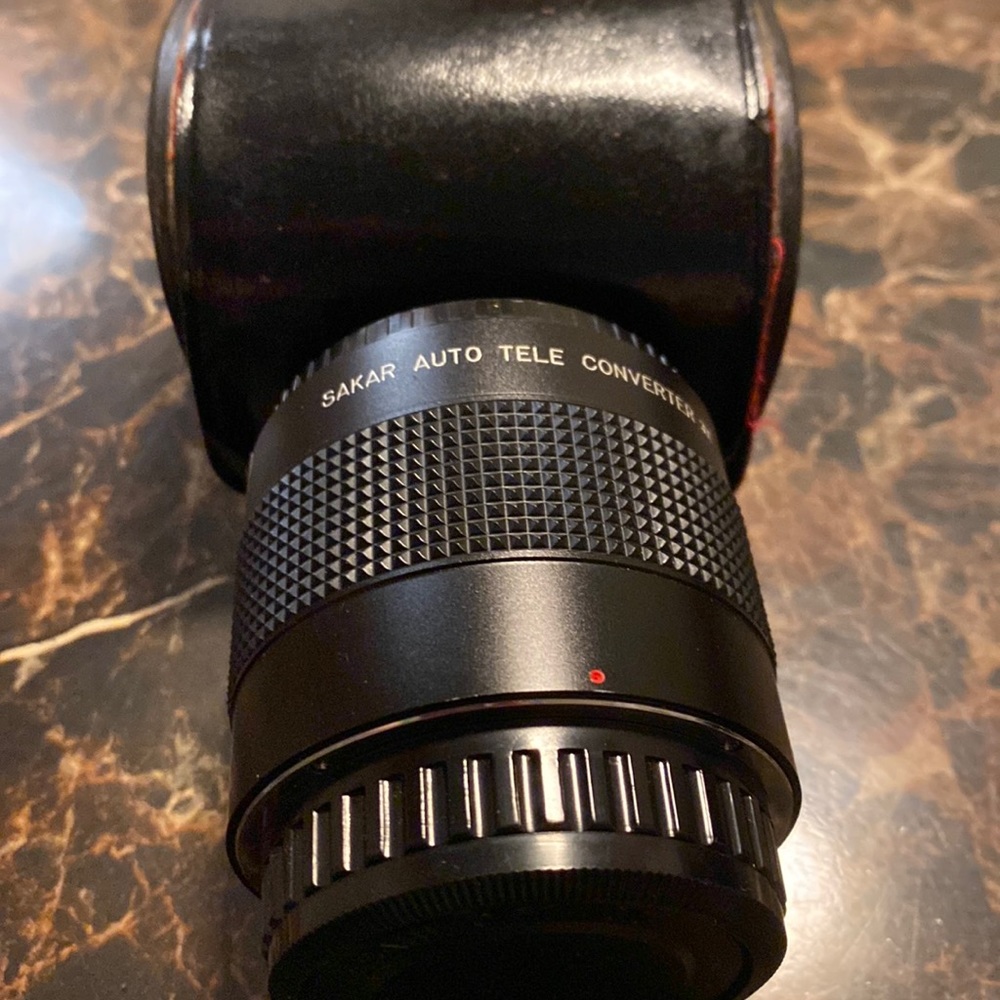 Dakar auto tele converter 3x lense with cover and case